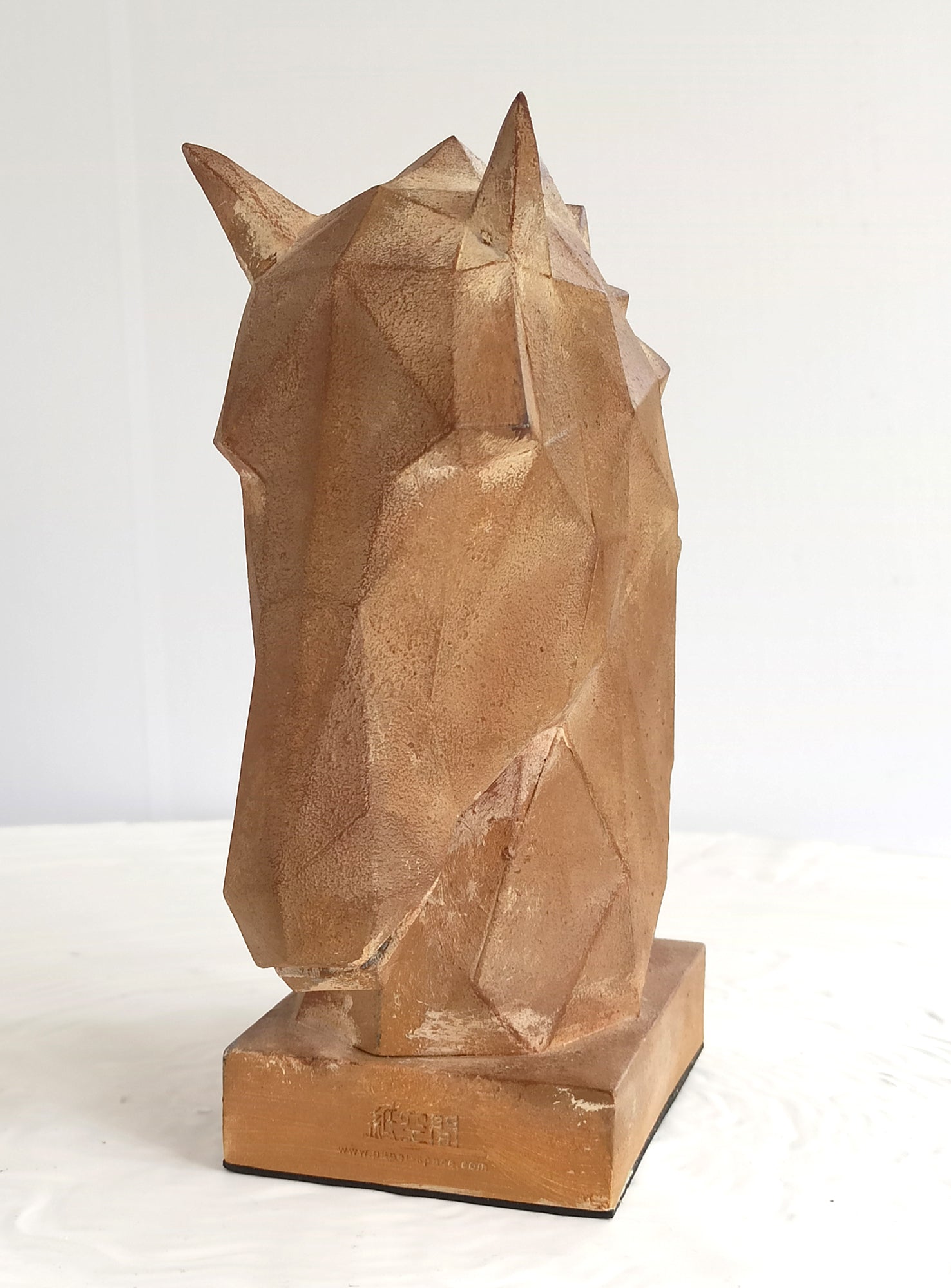 40% OFF Excavated Earth Horse Head — Geometric Sculpture (副本)